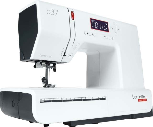 B37 Angled - Sewing Machine Clipart (640x532), Png Download