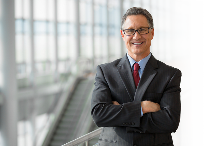 Commercial Banker - Man In Suit Smiling Clipart (745x505), Png Download