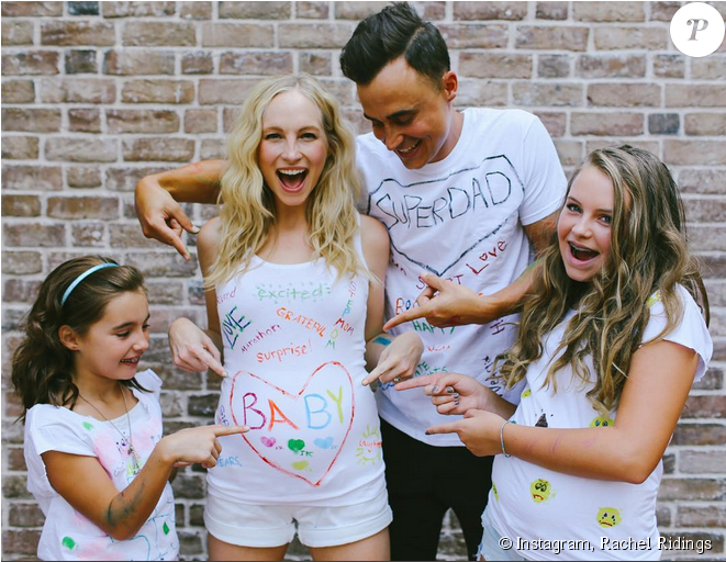 C'est Avec Cette Photo Réalisée Par Leur Amie Rachel - Joe King And Candice King Clipart (950x511), Png Download