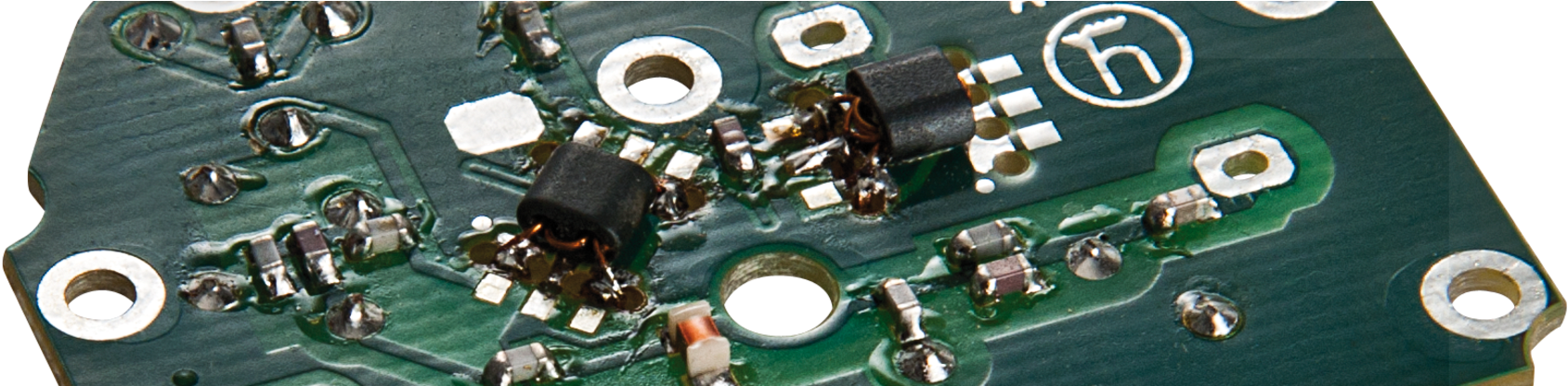 Printed Circuit Board Assembly In Conjunction With - Electrical Connector Clipart (1920x415), Png Download