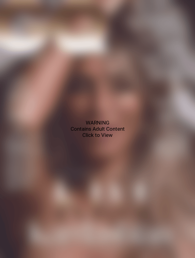 Kim Kardashian Gq Cover - Close-up Clipart (630x835), Png Download