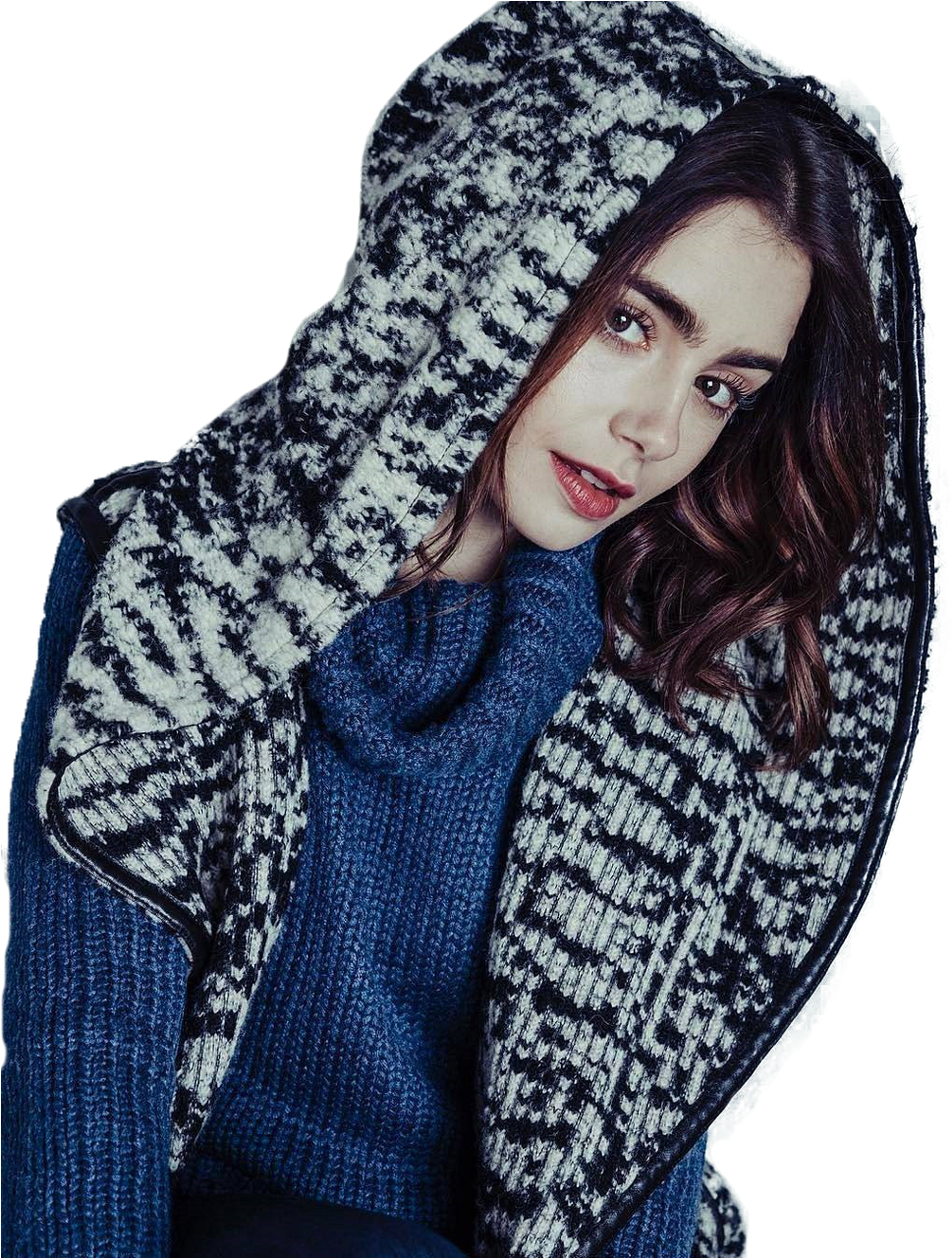 Lily Collins Con Gorro , Png Download Clipart (969x1280), Png Download
