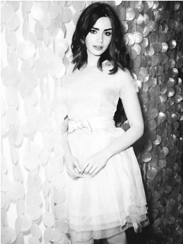 Lily Collins For Lancôme - Photo Shoot Clipart (500x650), Png Download