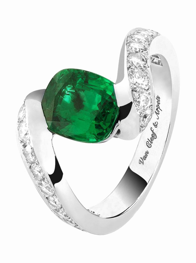 Emerald Png Photo - Anillos Solitarios Con Esmeralda Clipart (650x868), Png Download