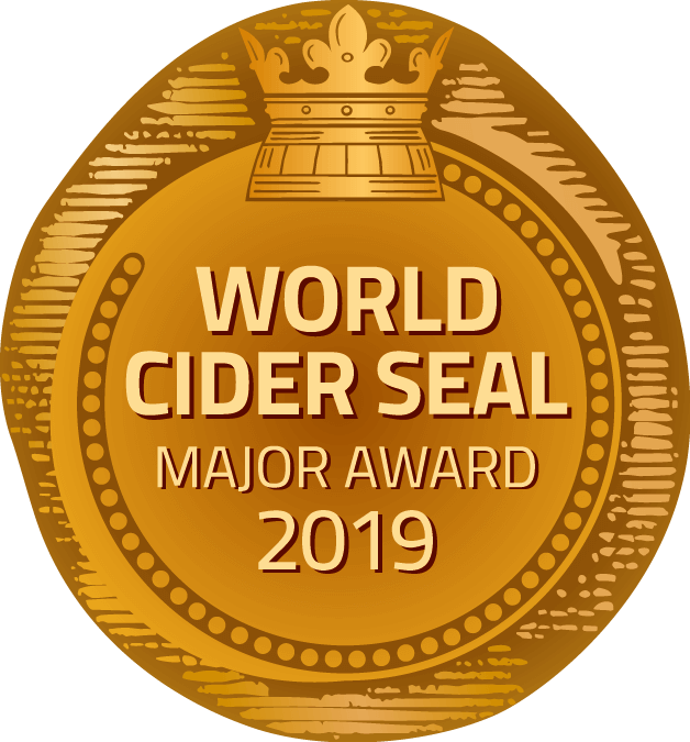 Světová Cider Pečeť - Women Fossil Watch Clipart (628x675), Png Download
