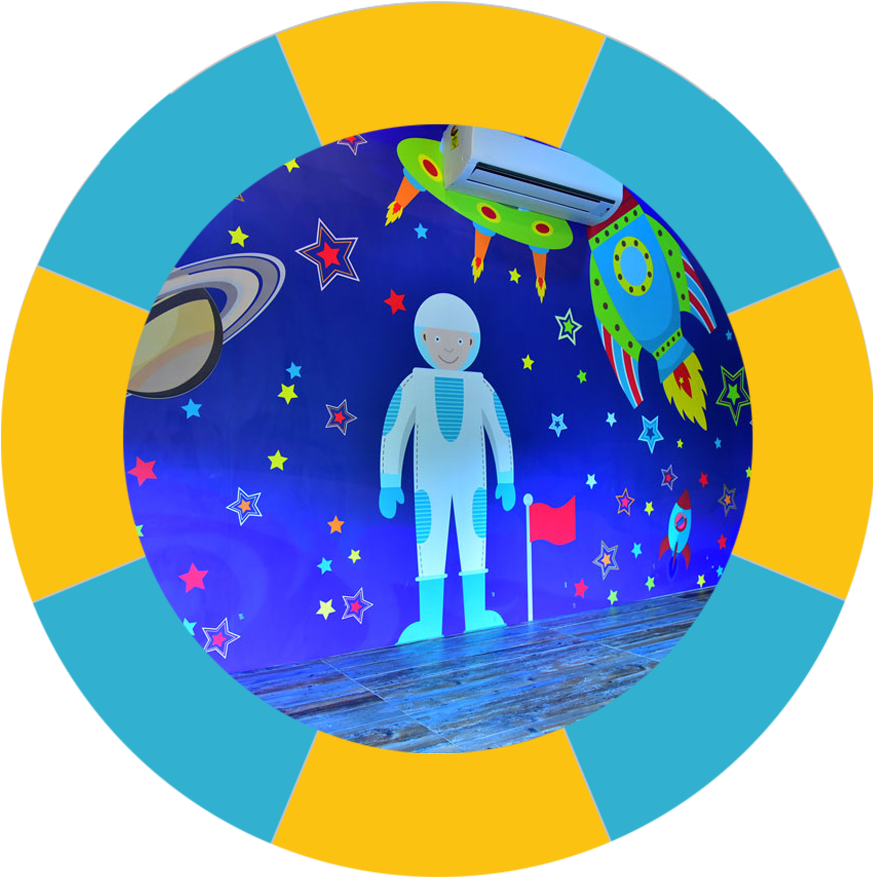 An International Theme Based Pre-school - Circle Clipart (872x886), Png Download