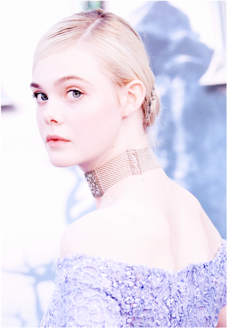 Elle Fanning Malificent Fanning Elle Fanning Edit Dakota - Photo Shoot Clipart (500x702), Png Download