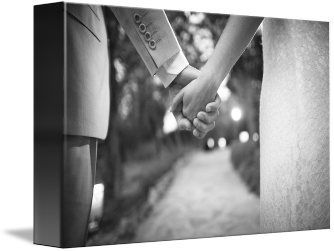 Bride And Groom Holding Hands - Bride & Groom Holding Hands Clipart (650x489), Png Download