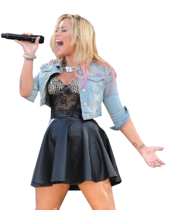 Demi Lovato Cantando Png , Png Download - Singing Clipart (562x701), Png Download