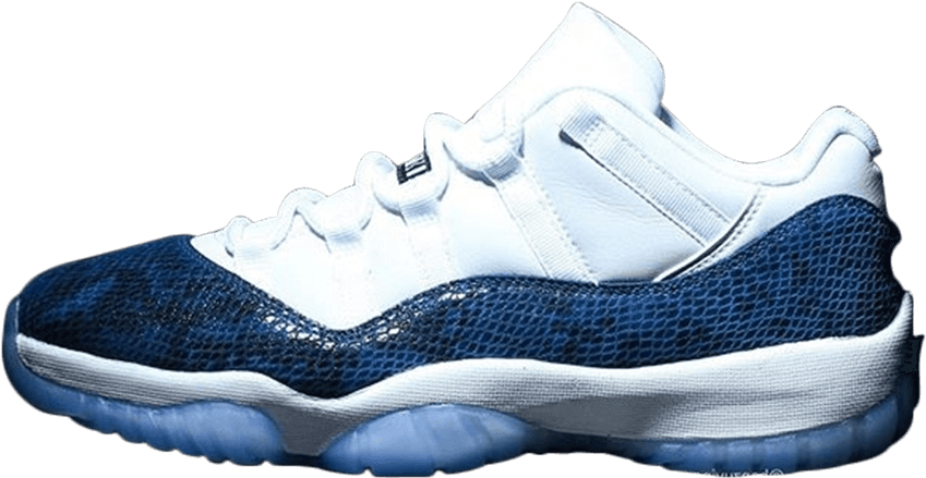Nike Air Jordan 11 Retro Low Le 19 April - Jordan Blue Snakeskin 11 Clipart (901x572), Png Download