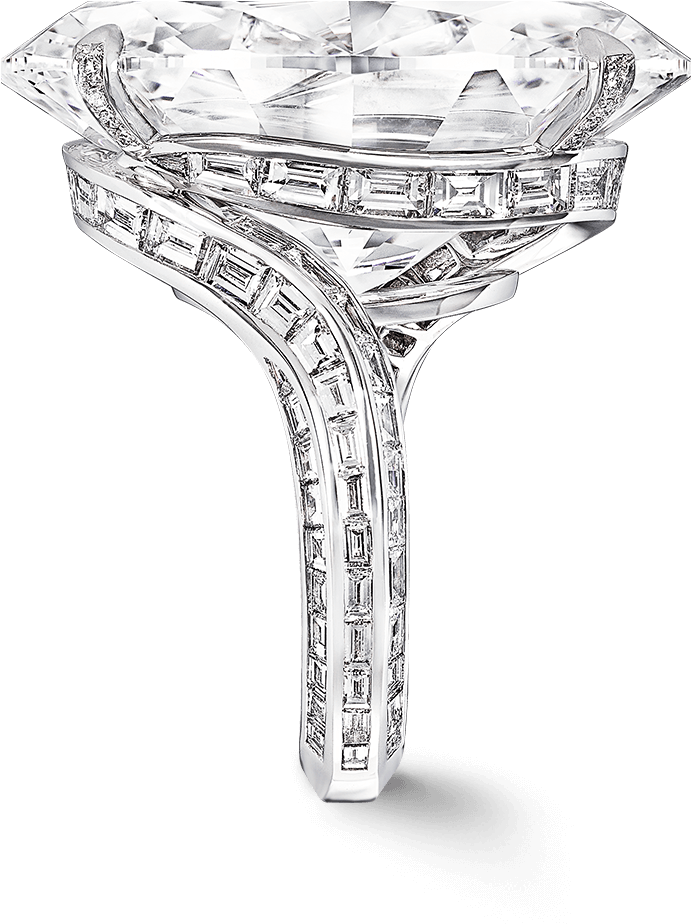 Shrank View Of A Graff High Jewellery Ring With A - Graff Oval Diamond Ring Clipart (2000x2000), Png Download