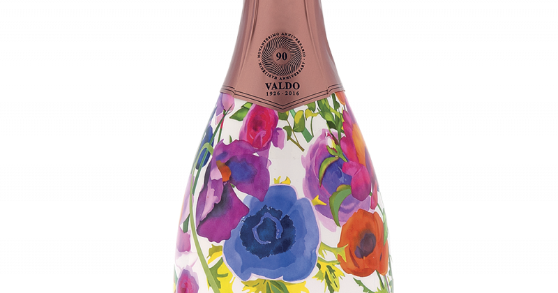 All Gift Packs Are Available At Select Liquor Merchants - Valdo Clipart (800x420), Png Download