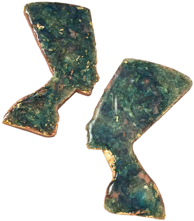 A Light Textured Gold Leaf Nefertiti Earring - Earrings Clipart (498x664), Png Download