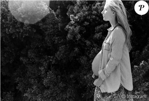 Heather Morris Enceinte De Son Deuxième Enfant - Girl Clipart (950x351), Png Download