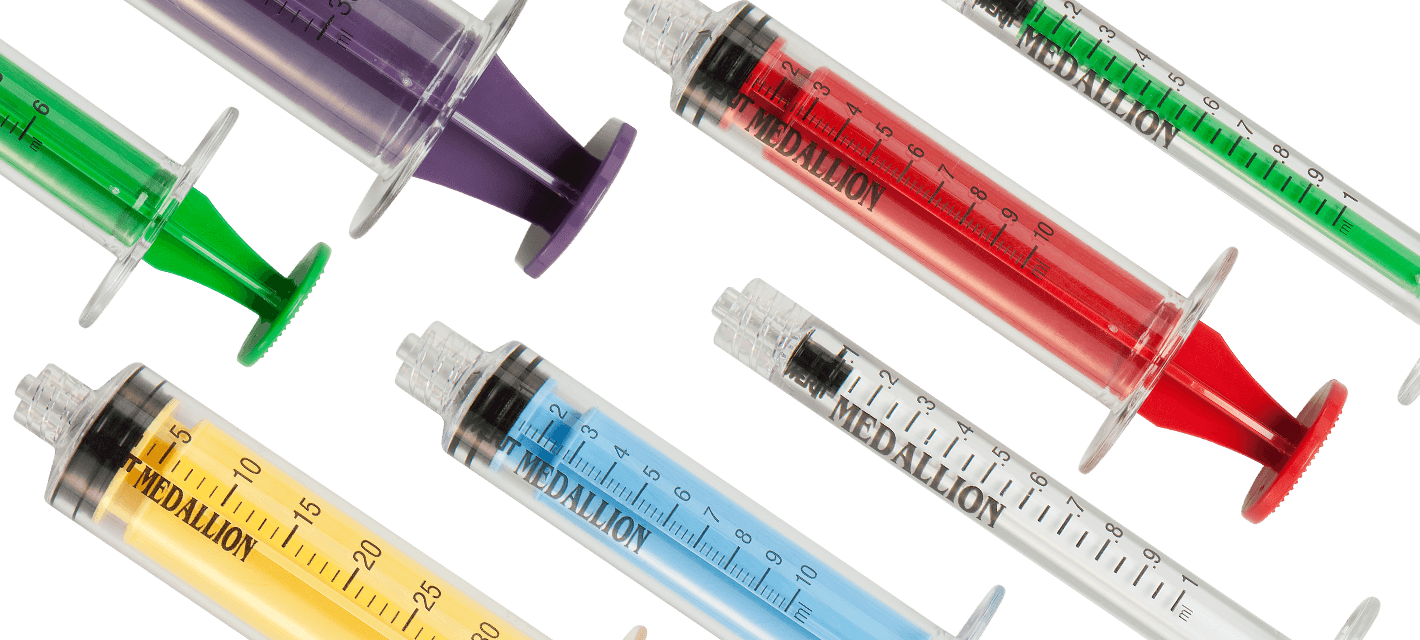 Medallionsyringes - Syringe Clipart (1420x640), Png Download