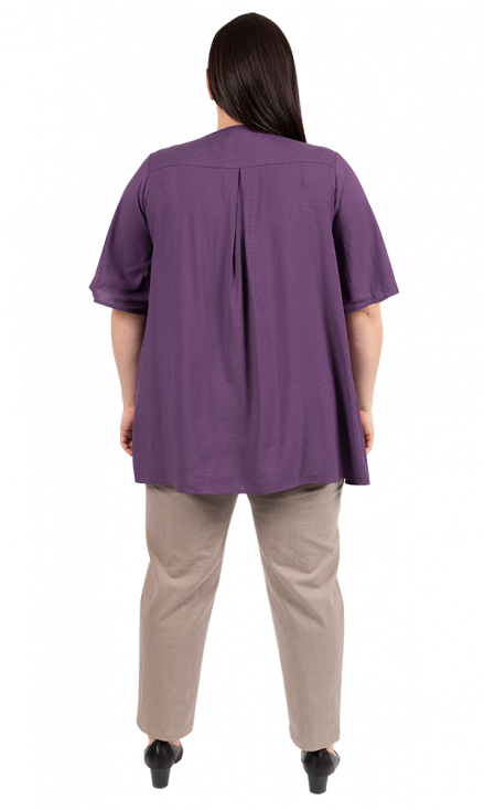 Plus Size Woman Casual Galaxy Pleated Top - Girl Clipart (550x733), Png Download