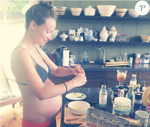 Olivia Wilde, En Bikini Et Au Naturel, Cuisine Des - Olivia Wilde Baby Bump Clipart (950x429), Png Download