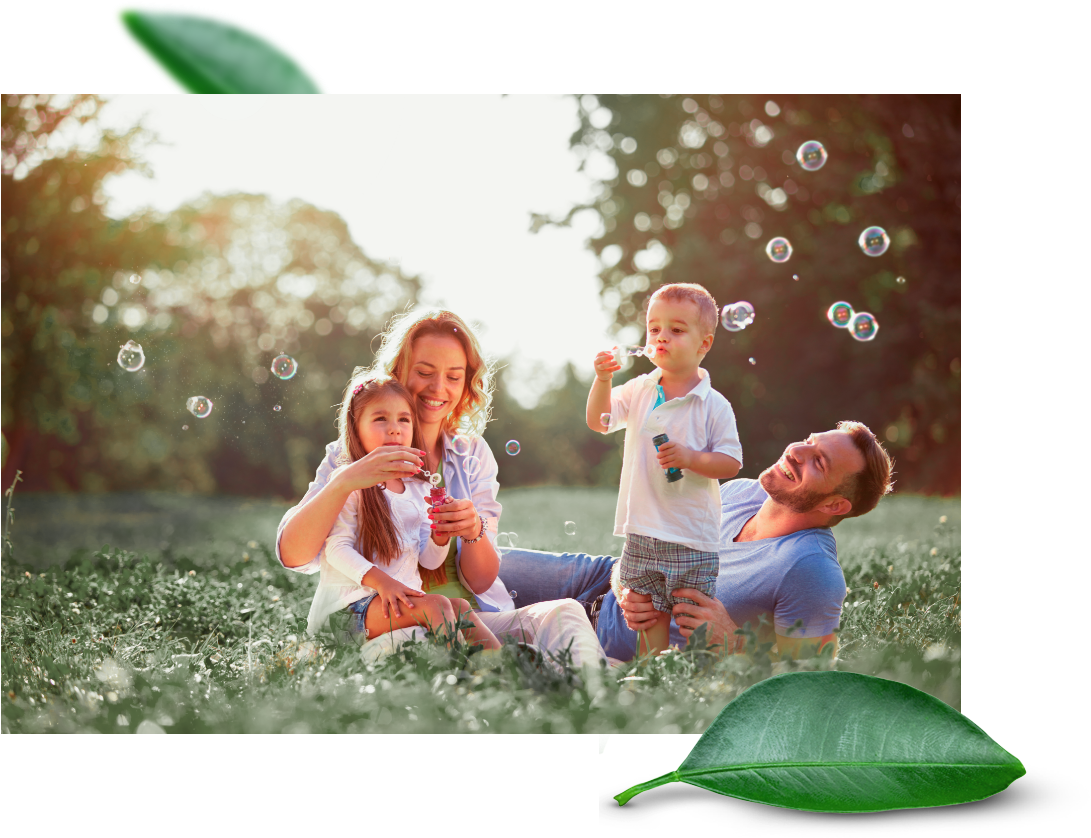 Família Feliz - Una Familia Clipart (1090x846), Png Download