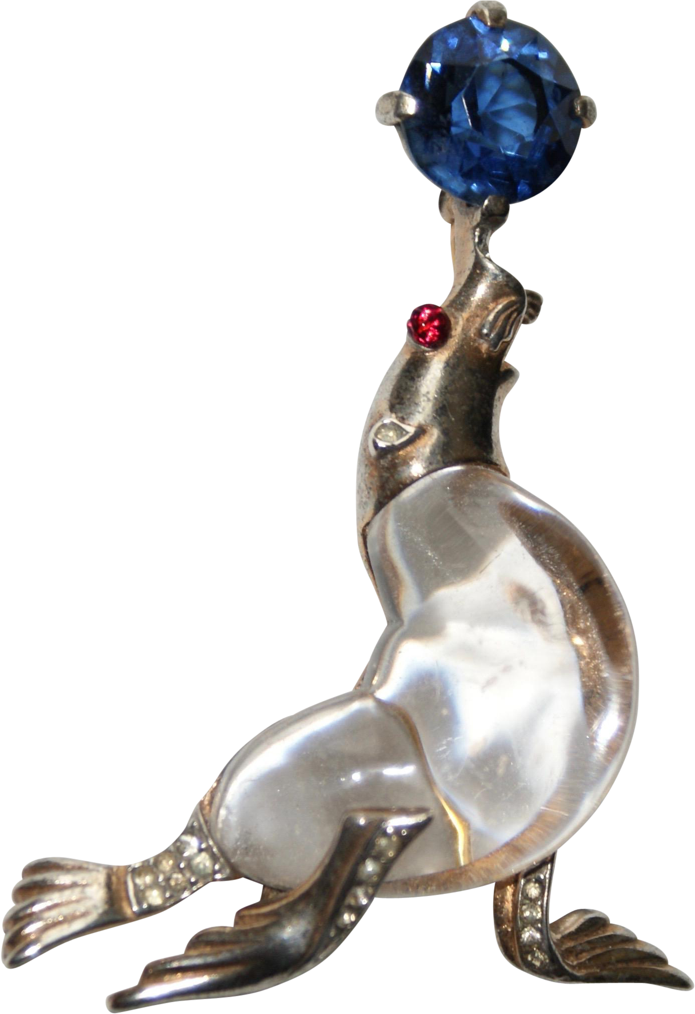 Trifari Sterling Lucite Jelly Belly Seal Sea Lion Pin - Bronze Sculpture Clipart (1389x2026), Png Download