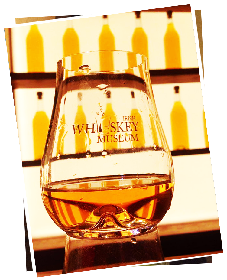 Whiskey-glass - Boat Clipart (1122x1122), Png Download