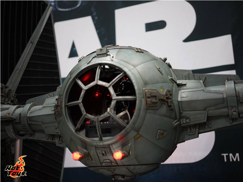 Grid View - Hot Toys Clipart (1100x600), Png Download