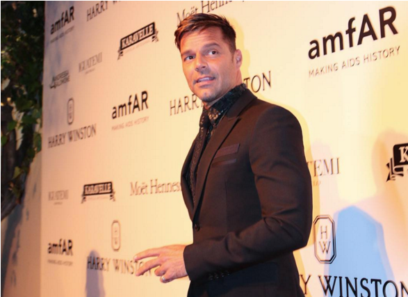 El Cantante Puertorriqueño Ricky Martin - Trajes De Ricky Martin Clipart (790x444), Png Download