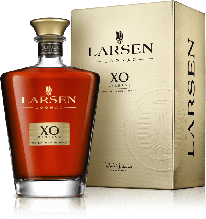 Larsen Vsop Reserve - Glass Bottle Clipart (800x800), Png Download