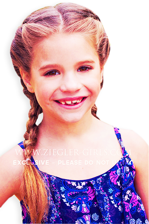 Kenzie Mackenzie Ziegler, Maddie And Mackenzie, Kendall - Dance Moms Mackenzie Cute Clipart (500x750), Png Download
