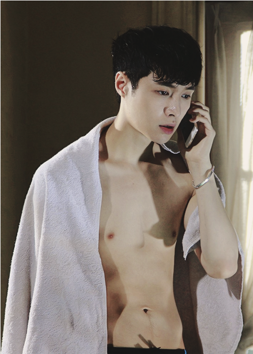 Download Image - Zhang Yixing Sexy Clipart (540x810), Png Download