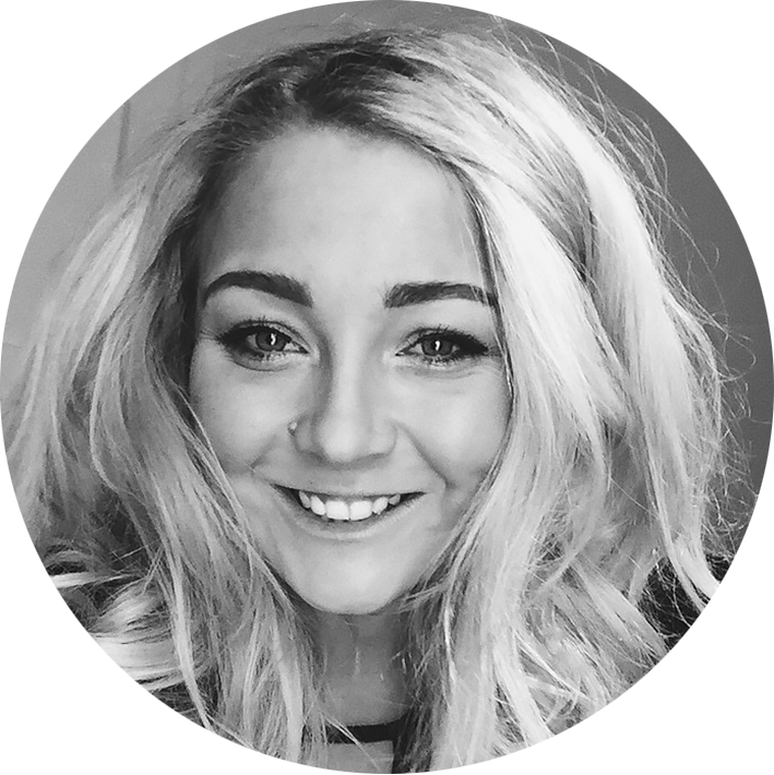 How To Be The Kingpin On Your Local Town Facebook Group - Girl Clipart (709x710), Png Download