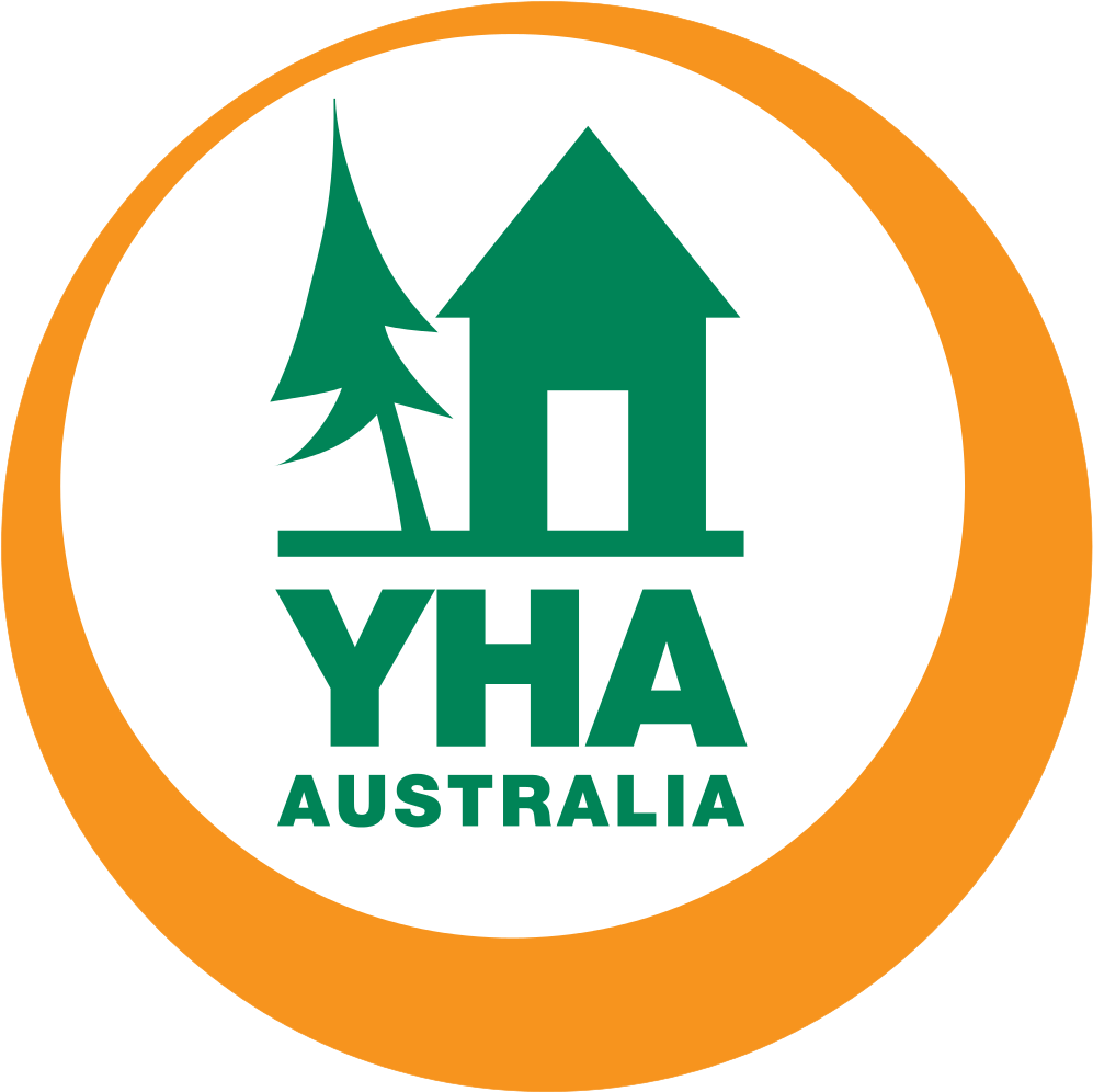 No Viajes Con Mucho Dinero - Yha Australia Logo Clipart (1019x1024), Png Download