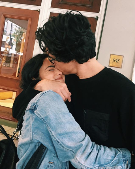 Camila Mendes Et Charles Melton Auraient-ils Confirmé - Camila Mendes And Charles Melton Clipart (1200x630), Png Download