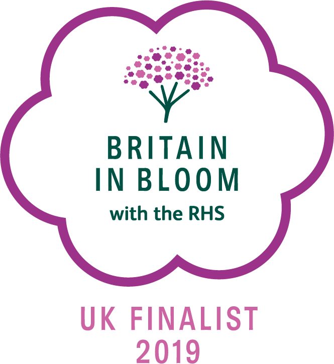 Sark Tourism Office The Avenue Tel - Britain In Bloom Logo Clipart (665x725), Png Download