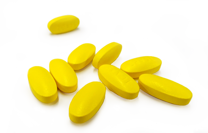 Yellow Pills Transparent Clipart (700x450), Png Download