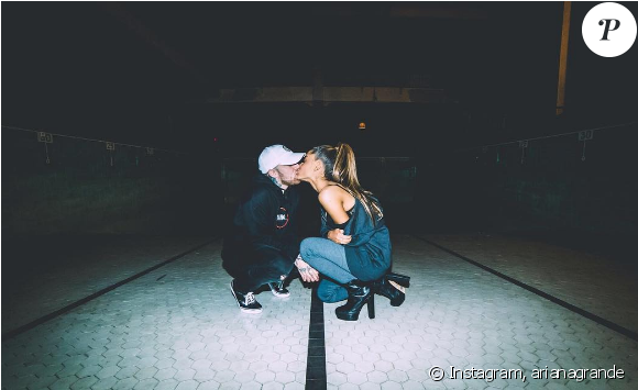 Ariana Grande Officialise Avec Son Chéri Mac Miller - Ariana Grande Et Mac Miller Rupture Clipart (950x354), Png Download
