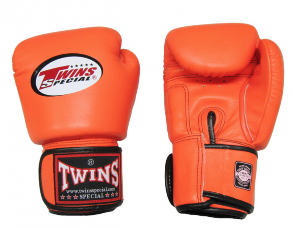 Twins Special Boxing Gloves-orange - Twins Boxing Gloves Clipart (600x600), Png Download