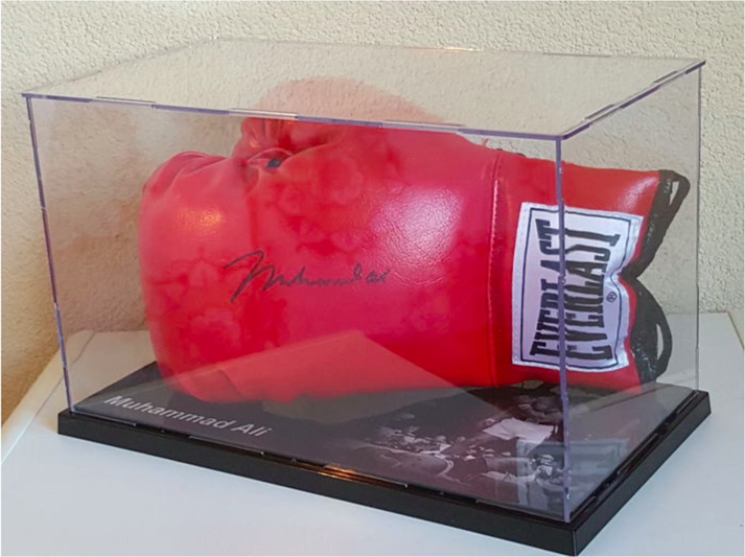 Boxing Gloves From Muhammad Ali - Boxing Glove Clipart (1950x1100), Png Download