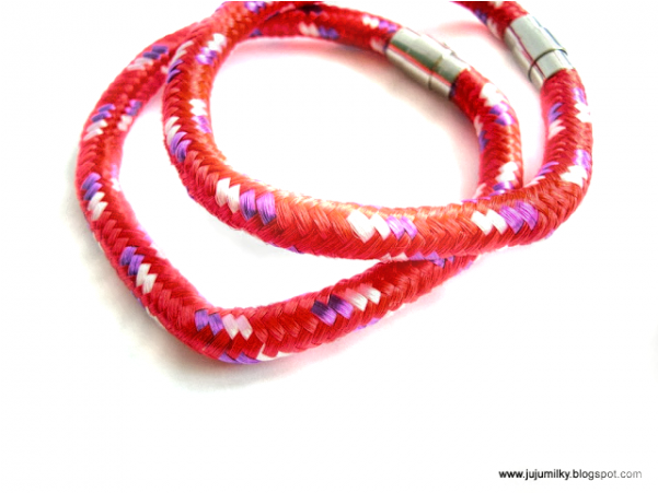 Red Rope Bracelet Set - Body Jewelry Clipart (600x600), Png Download