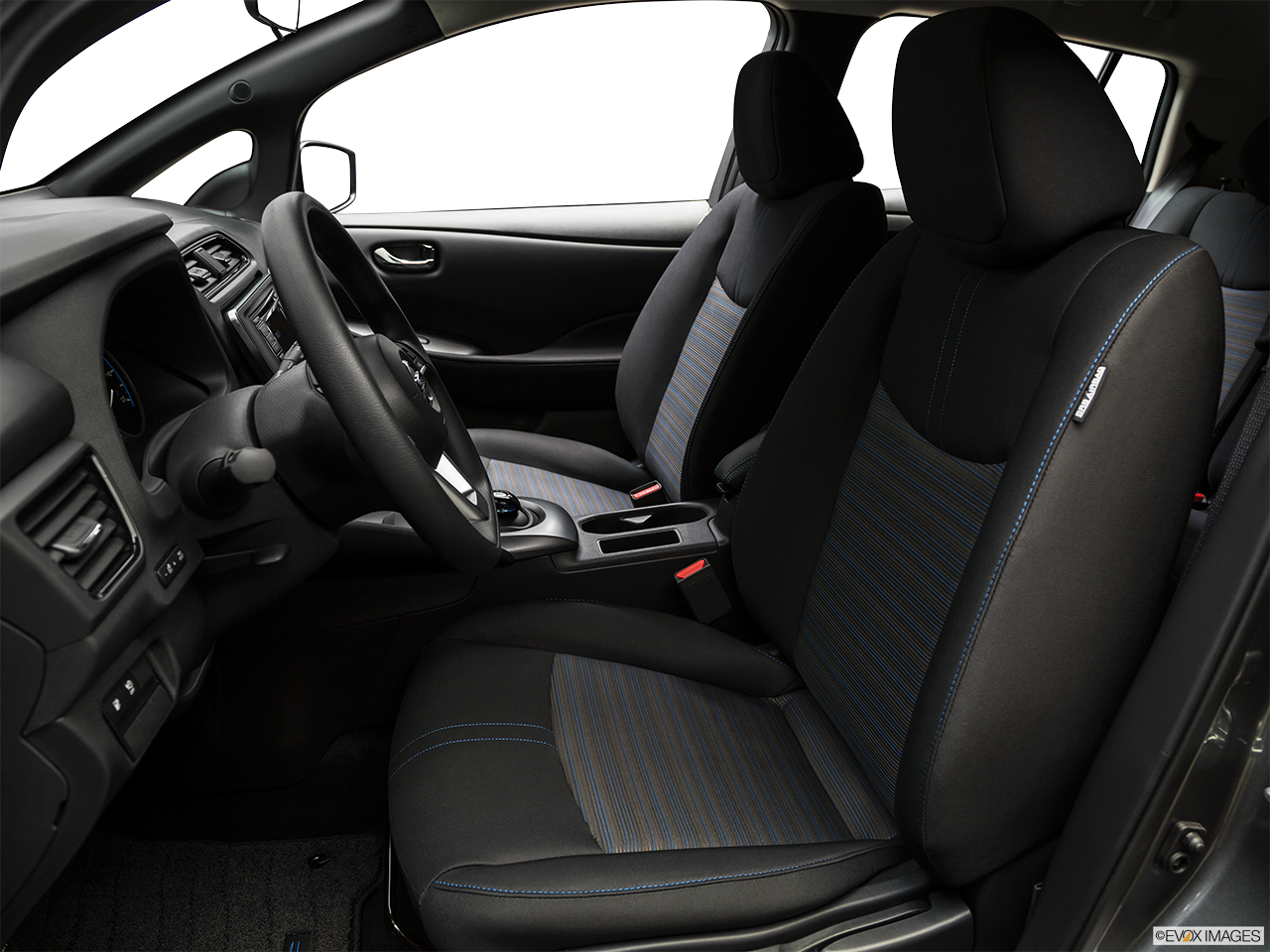 Research The 2019 Nissan Leaf In Valencia - Hatchback Clipart (1280x960), Png Download