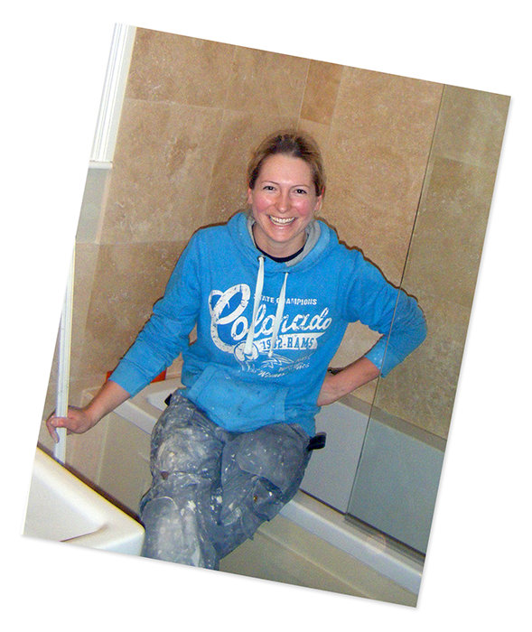 Ciara Jordan Amour Bathrooms - Girl Clipart (600x700), Png Download