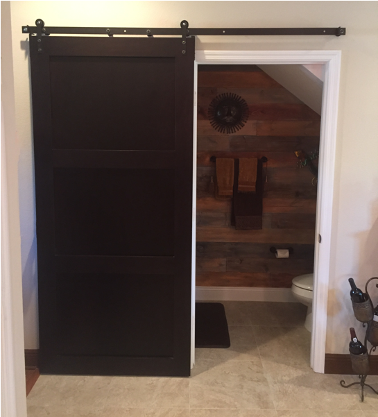 Open Sliding Barn Door As Bathroom - Dark Wood Barn Door Clipart (846x600), Png Download