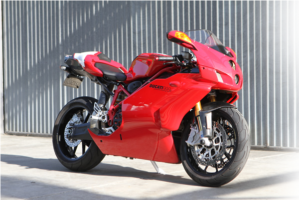 Ducati - Motorcycle Clipart (990x400), Png Download