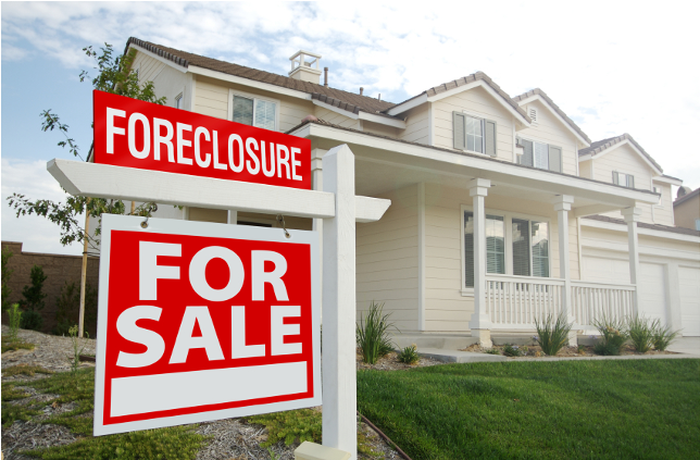 Flood Of Foreclosures To Hit The Housing Market - Mortgage Foreclosure Clipart (850x565), Png Download