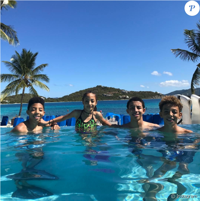 Scottie Pippen Et Sa Femme Larsa Sont Partis En Vacances - Vacation Clipart (950x660), Png Download