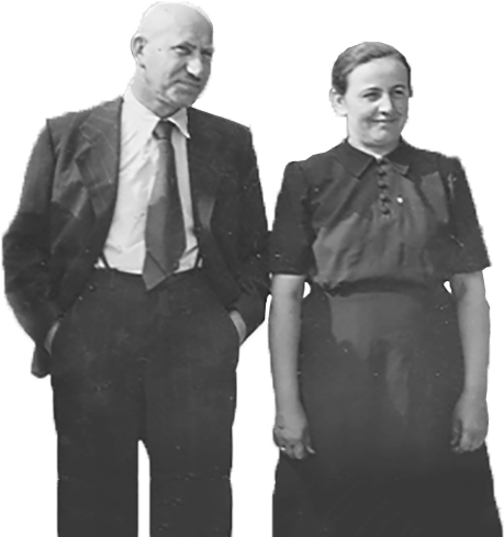 1940 - Standing Clipart (570x590), Png Download