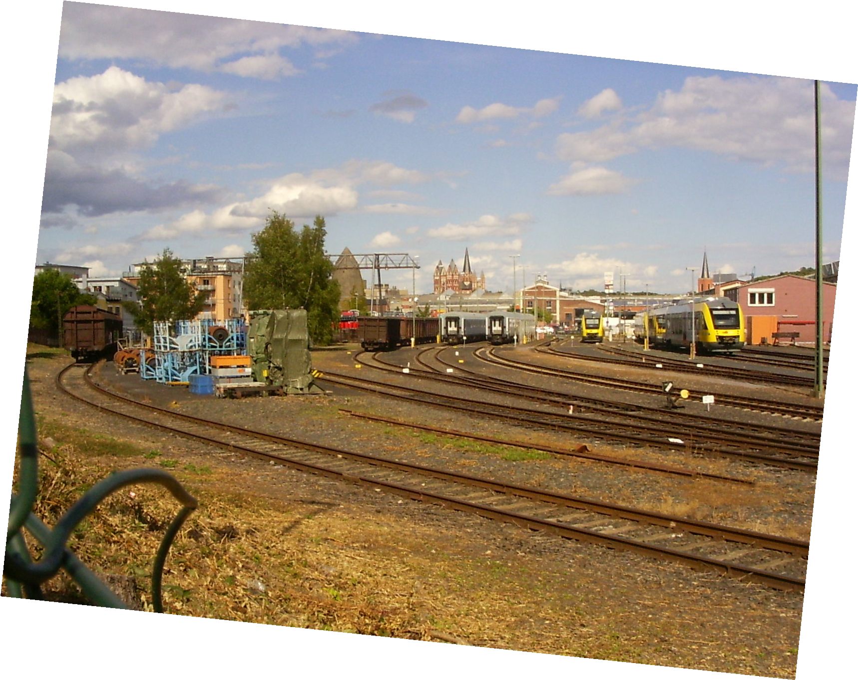 Trains Parked Limburg Lahn 1 - Track Clipart (1718x1362), Png Download