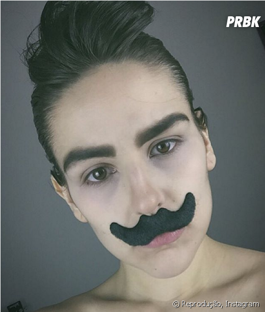 Kéfera Buchmann De Bigode O Que O Gustavo Acharia Disso - Portrait Photography Clipart (950x611), Png Download