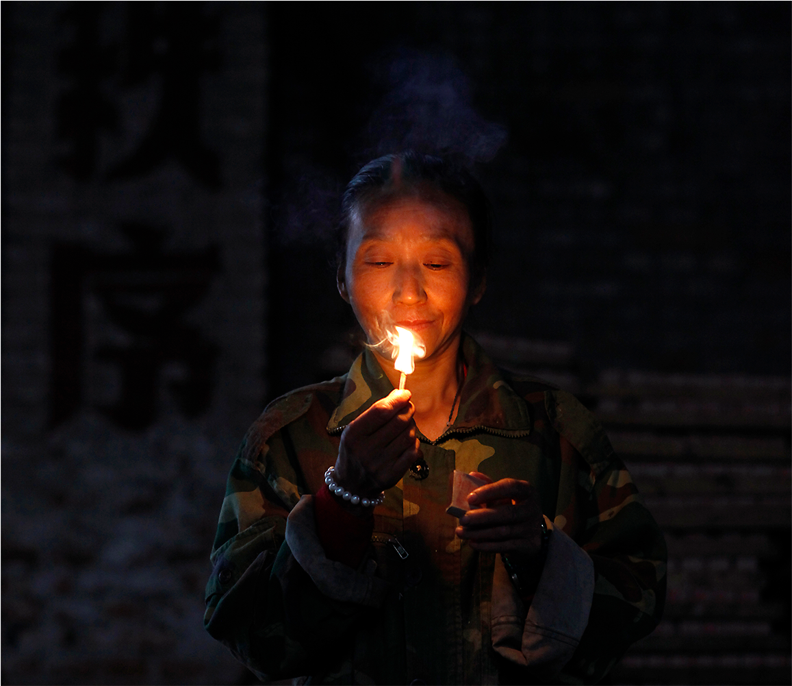 Matchboxes Produced By The Yanbian Lucky Star Match - Blowing Out A Candle Clipart (1500x1000), Png Download