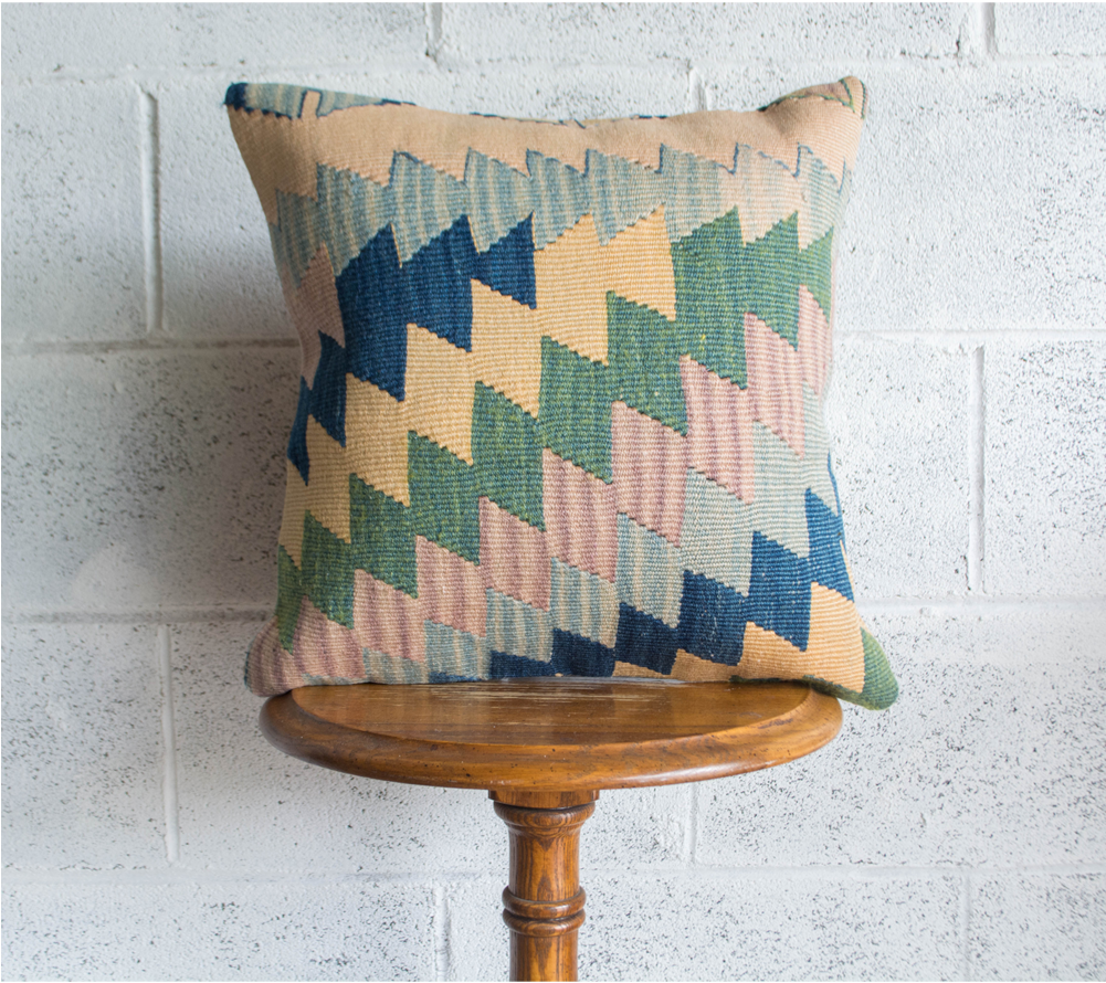 Ela Throw Pillow - Cushion Clipart (1000x1326), Png Download