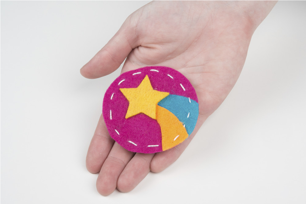 In This Project, We'll Create A Wearable Pin Using - Star Clipart (1000x1000), Png Download